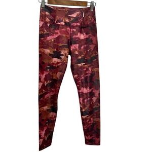 TAHARI‎ SPORT LEGGINGS CAMOFLOUGE PATTERN ACTIVEWEAR PULL ON RED SIZE SMALL